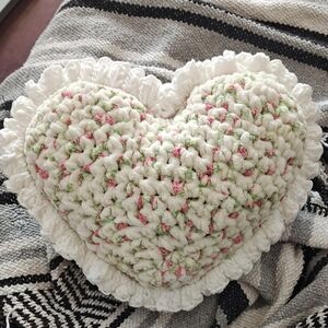 Handmade Valentine's Heart Crocheted Pillow 🩷